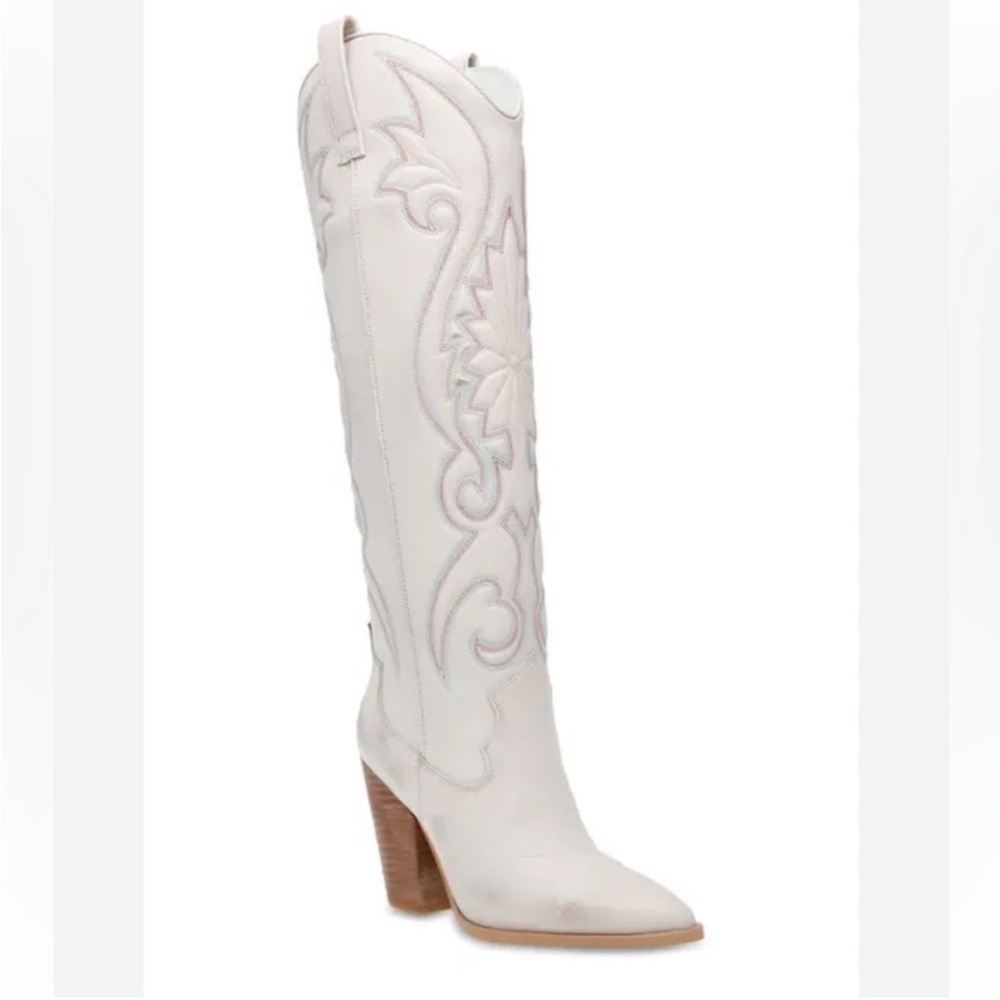 NEW STEVE MADDEN LASHES WHITE DISTRESSED
Western Cowboy Tall Boots Size 8.5